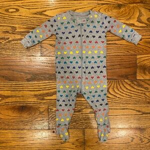Primary Gray Heart Print Kids One Piece Footie - 3-6 mo